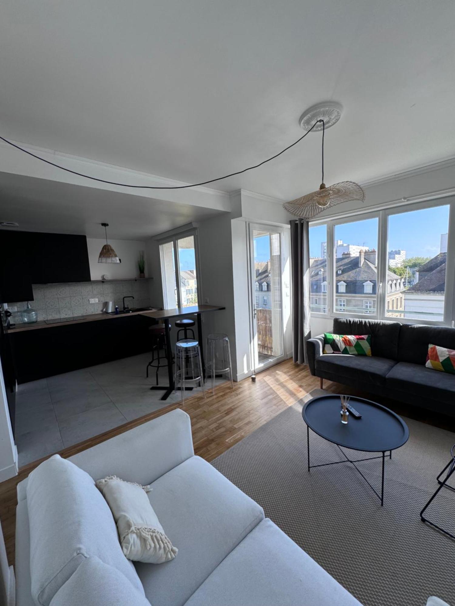 Charmant Appartement T3 Avec Balcon, Centre-Ville Lorient Bagian luar foto